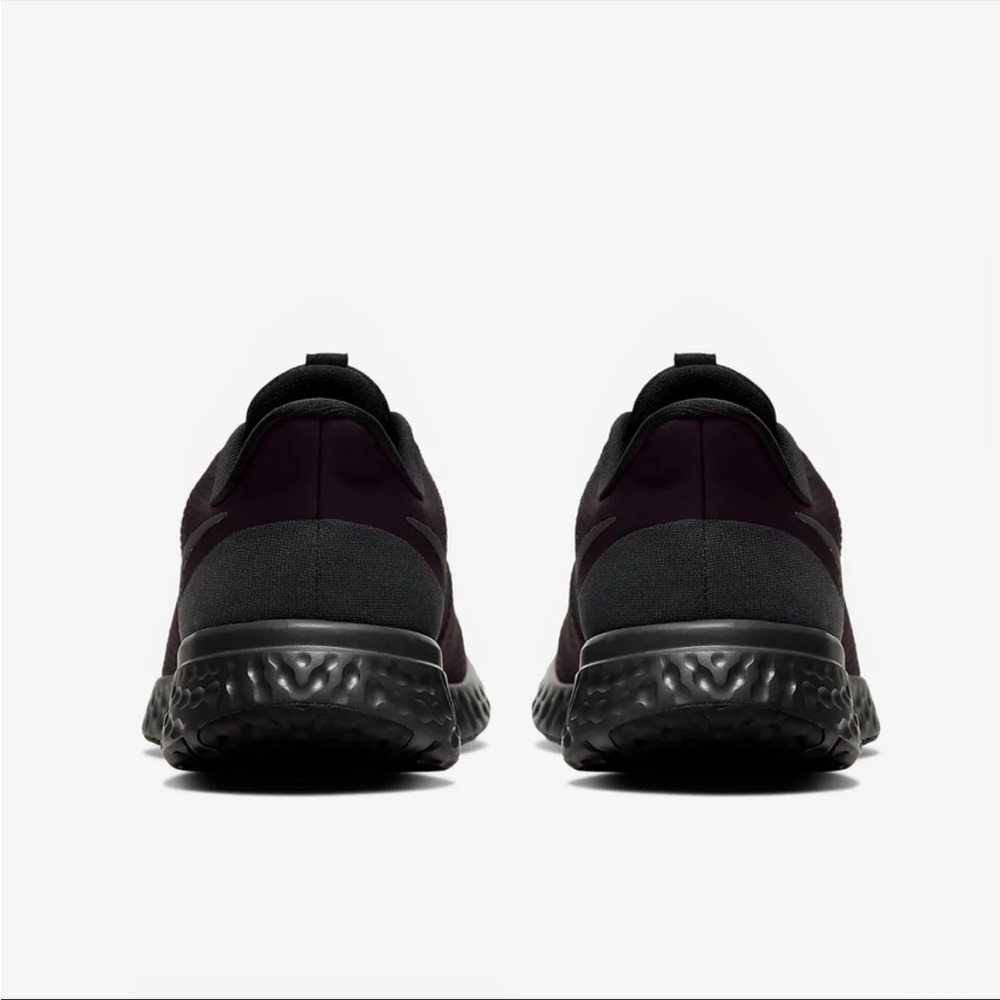 NIKE REVOLUTION 6 RUNNING SNEAKER IN BLACK/ ANTHRACITE - Picture 7 of 13